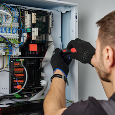 Circuit-Breaker-Panels-in-New-Orleans-LA-Safe-Electrical-Solutions-by-MK-Electric-Man 1
