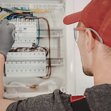 Circuit-Breaker-Panels-in-New-Orleans-LA-Safe-Electrical-Solutions-by-MK-Electric-Man 0