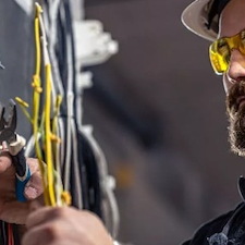 MK-Electric-Man-A-Residential-New-Orleans-Electrician-Providing-Expert-Electrical-Repairs-to-the-Marigny-French-Quarter-Neighborhoods 0